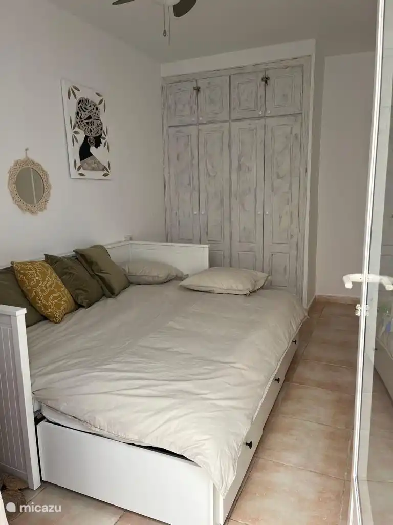 Schlafzimmer 2