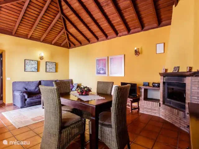 vakantiehuis huren in Spanje, La Palma, Puntagorda – Casa la Verada De gezellige woonkamer