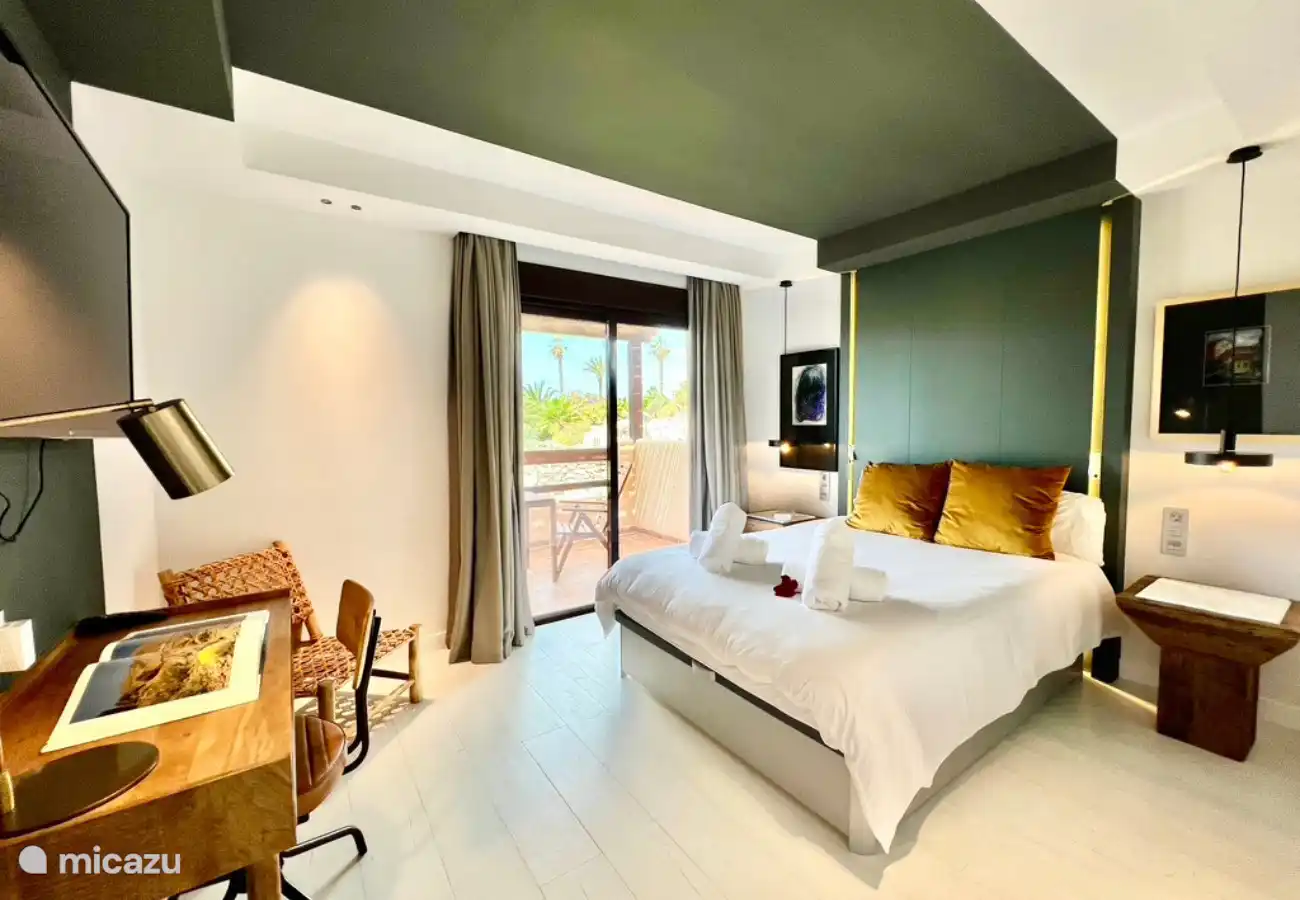 Komfortables Schlafzimmer für zwei Personen