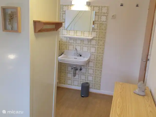 Location de Vacances Allemagne, Sauerland, Schwalefeld - Willingen, maison de vacances - Willingen/Schwalefeld/Hasewinkel Chambre au 1er étage avec lavabo.
