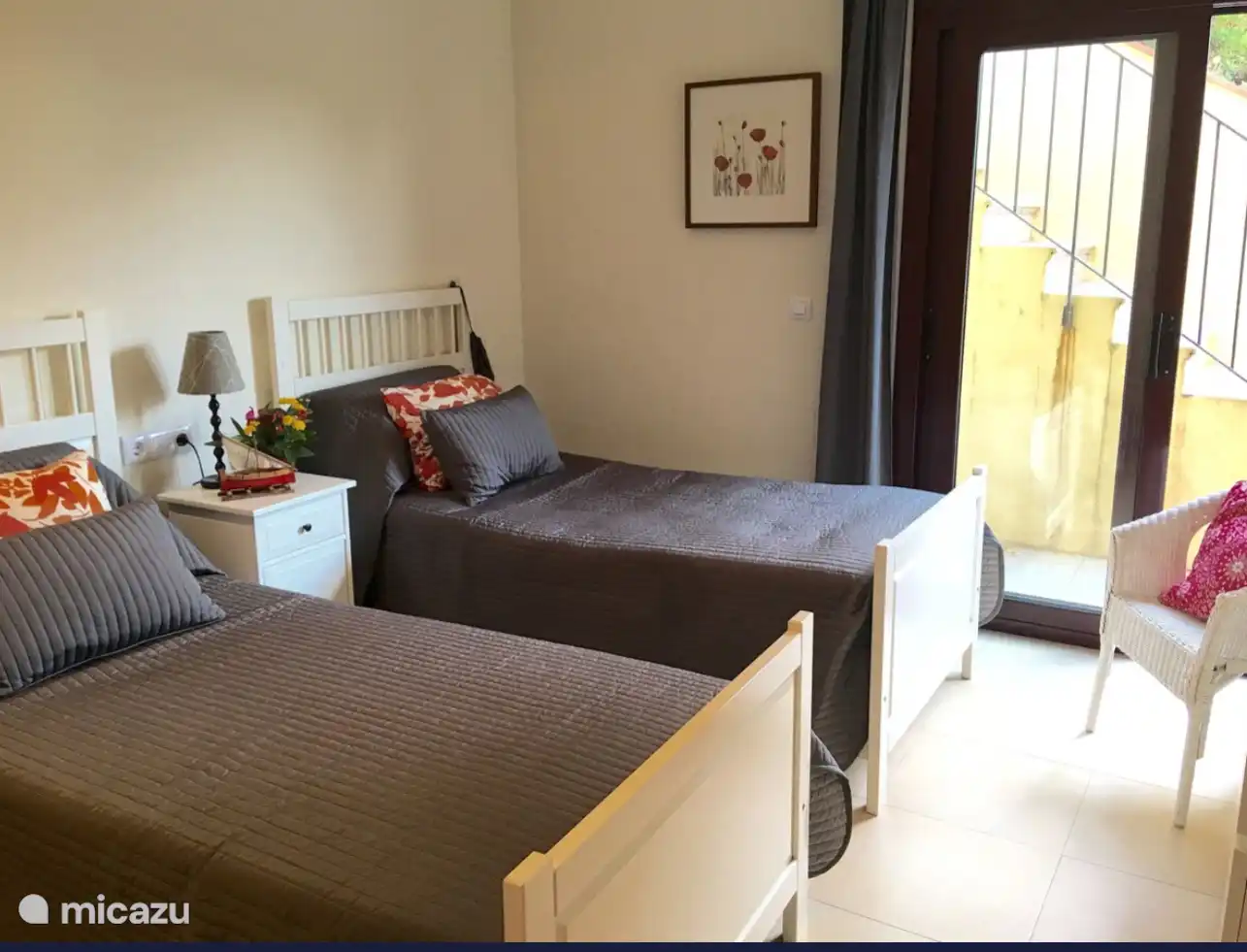 Zimmer mit zwei Einzelbetten