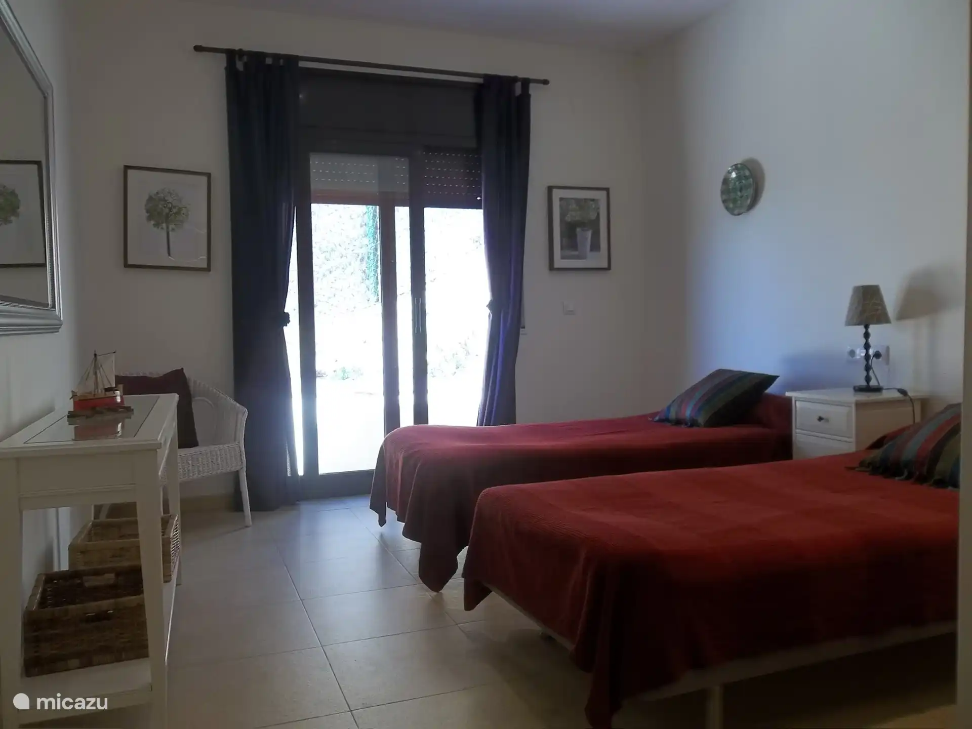 Doppelzimmer mit eigener Terrasse (jetzt mit neuem Doppelbett)