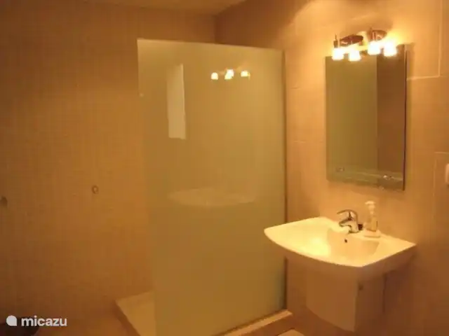 Villa Begur en España, Costa Brava, Begur - villa Baño compartido de las habitaciones a nivel de la piscina