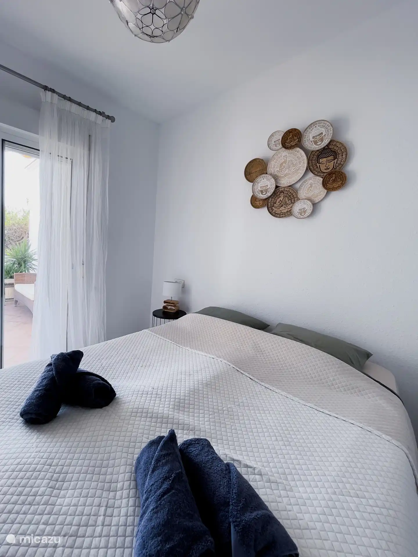 Hauptschlafzimmer mit Doppelbett