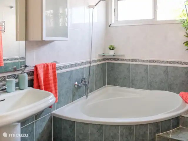 Casa Joya | Espagne, Tenerife, Adeje - maison de vacances Salle de bain avec baignoire