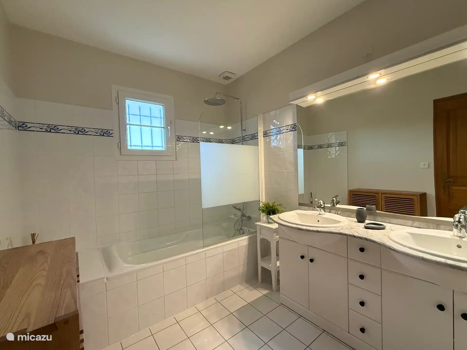 Badezimmer im Obergeschoss