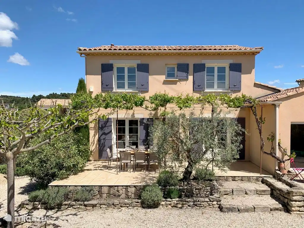 Blick auf die Südterrasse