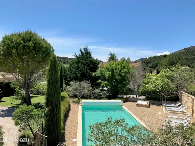 Villa du Jas de Court | France, Vaucluse, Le Barroux - villa Vue en hauteur sur la piscine