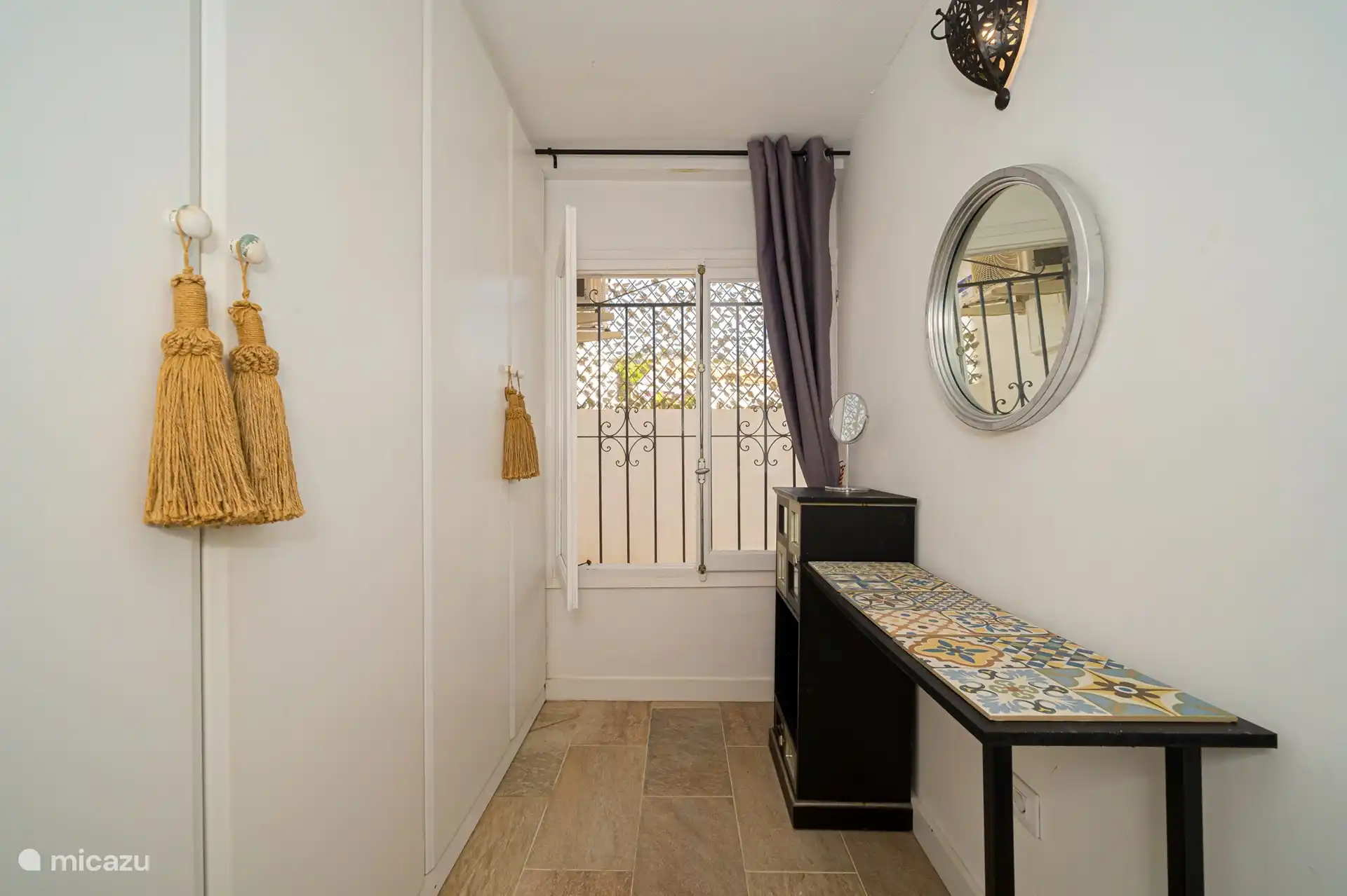 Ankleidebereich der Wohnung