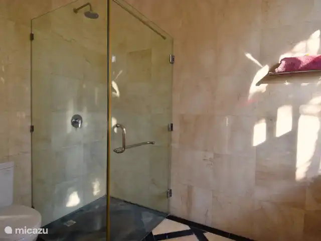 Villa de luxe Mimosa | Indonésie, Bali, Kalibukbuk - villa Salle de bain privée, douche