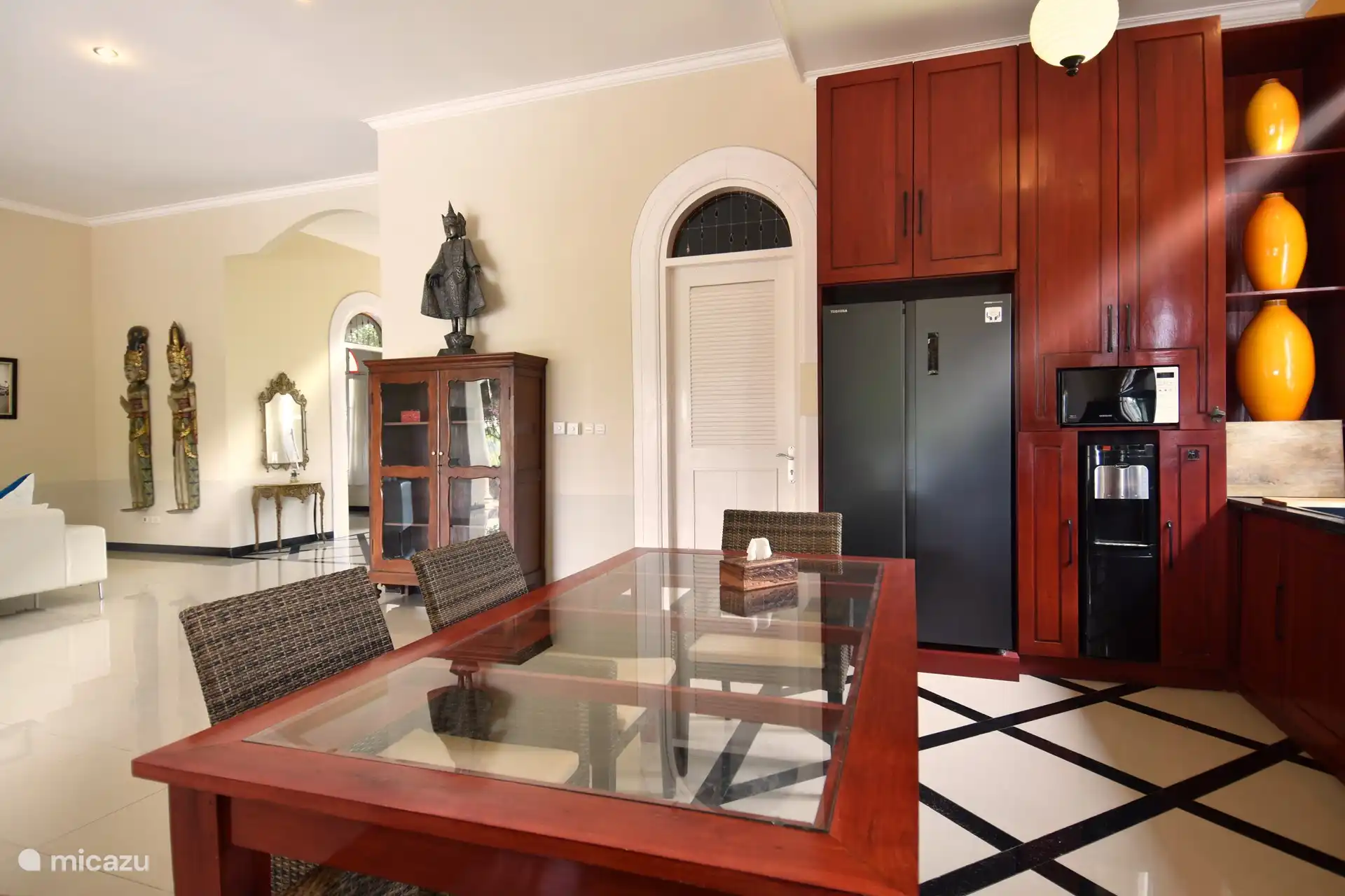 Kitchen and dinning area