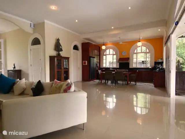 Villa de luxe Mimosa | Indonésie, Bali, Kalibukbuk - villa Cuisine et coin salon