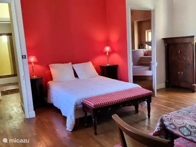 Lafousalle en Francia, Lot, Gourdon - casa de campo / castillo El dormitorio