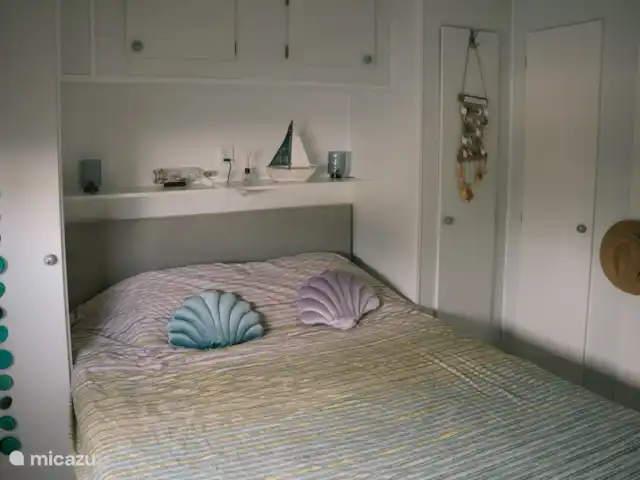 Le Ferset 15 | Pays-Bas, Frise, Makkum - chalet Grande chambre avec de nombreux placards de rangement