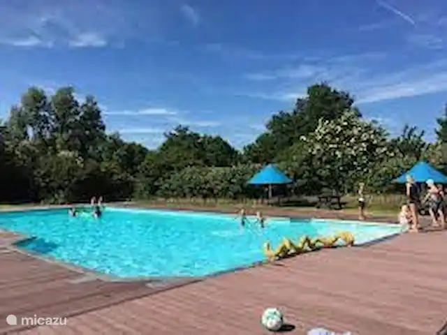 Le Ferset 15 | Pays-Bas, Frise, Makkum - chalet Vous pouvez utiliser la piscine gratuitement. Est au port.