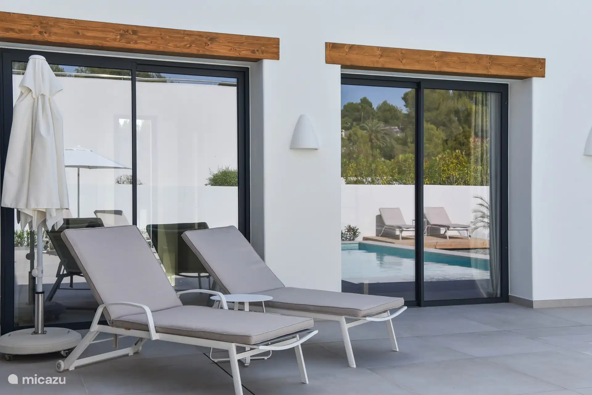 Cómodas tumbonas para tomar el sol