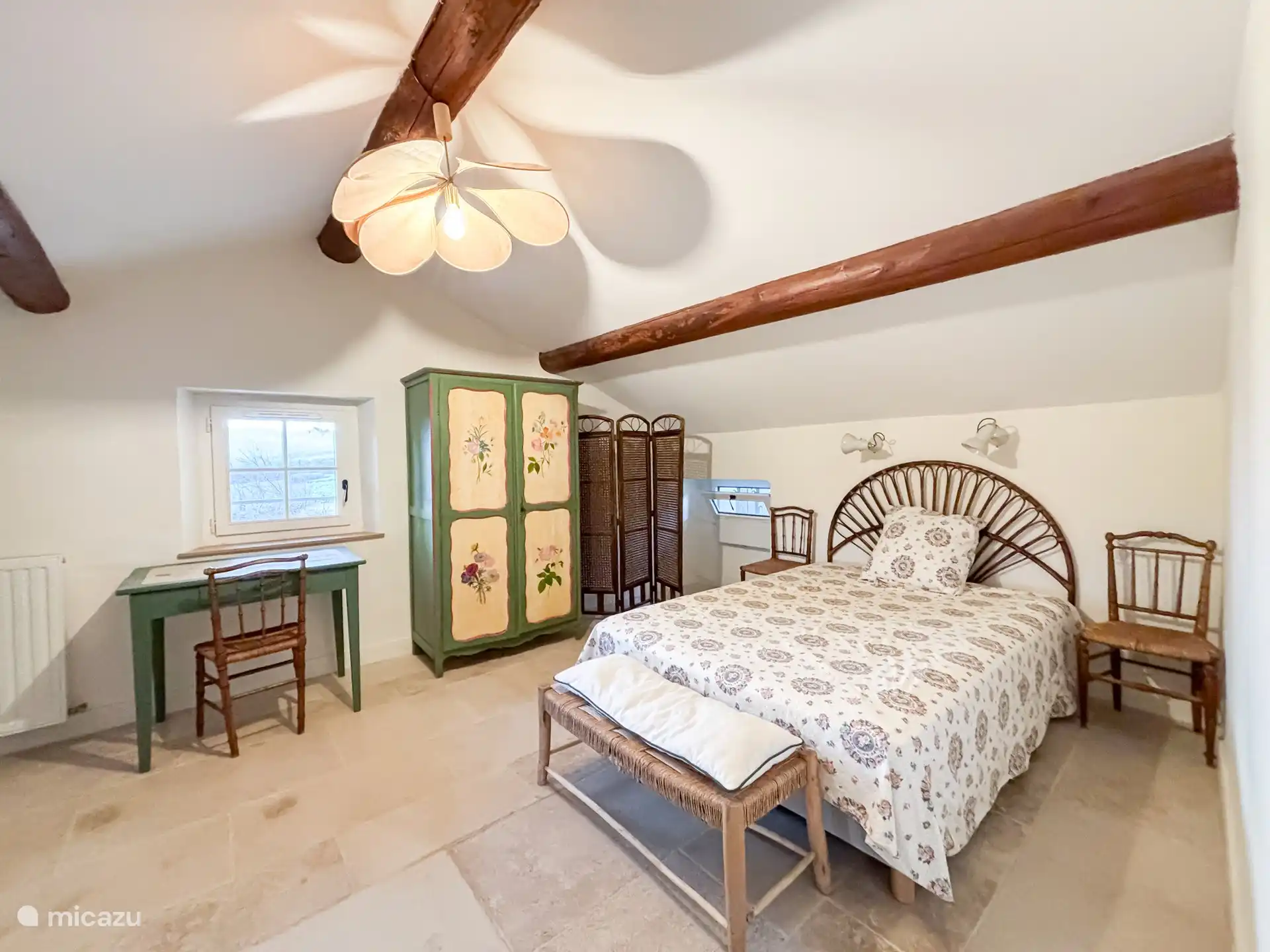 Schlafzimmer 3 im linken Flügel