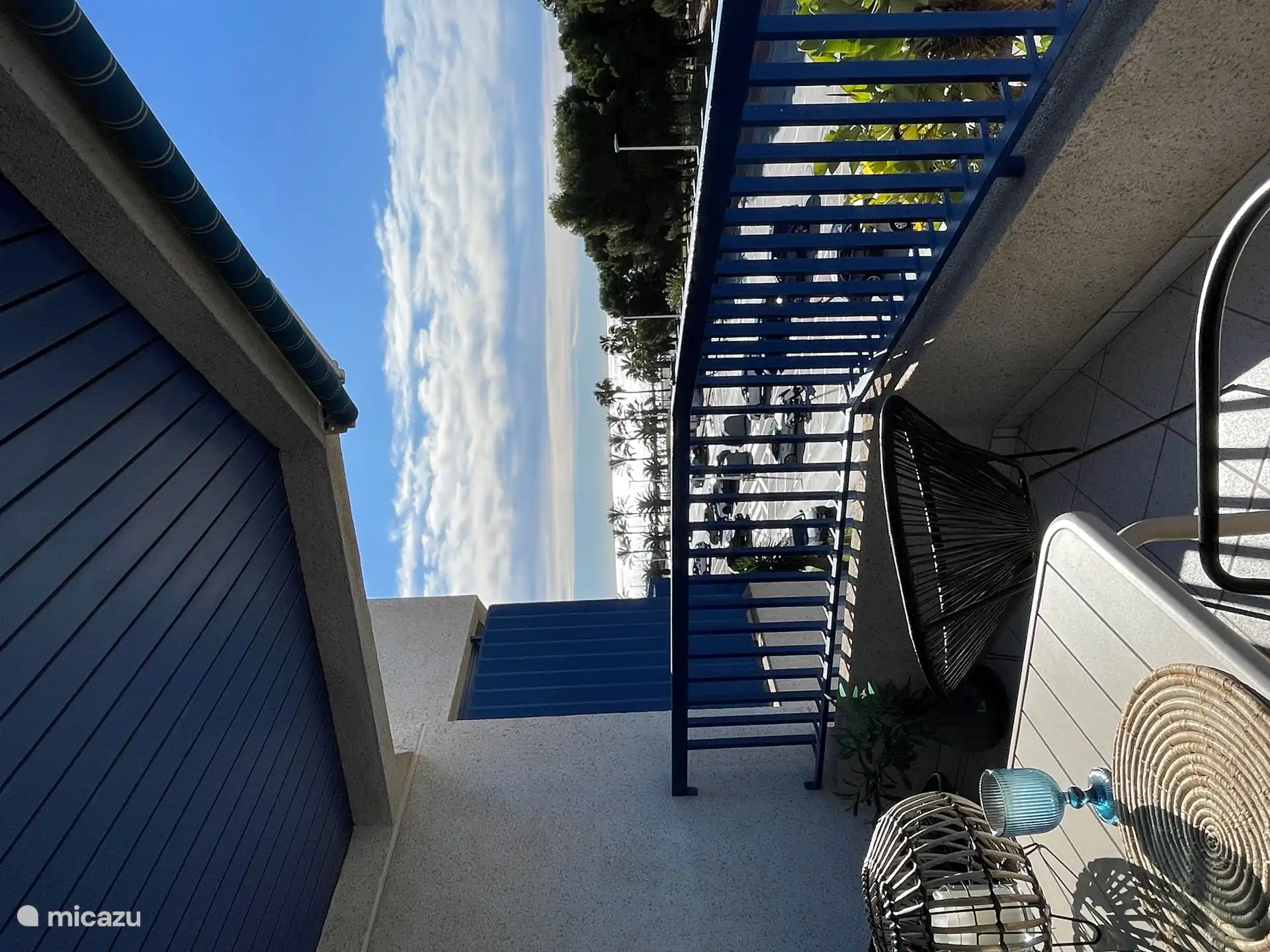 Blick auf den Strand von Playa Ampolla.