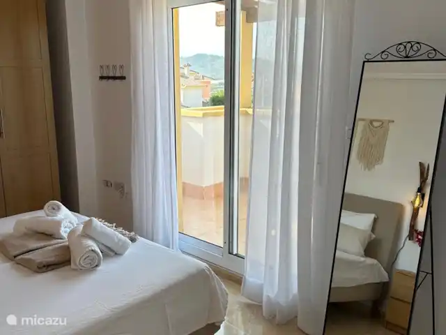 villa huren in Spanje, Costa Blanca, Hondón de las Nieves – Casa la Costa Blanca Slaapkamer 1e verdieping