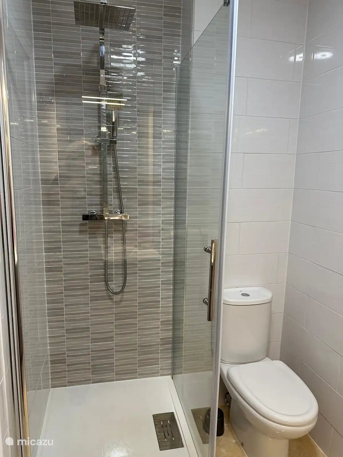 Salle de bain 1er étage