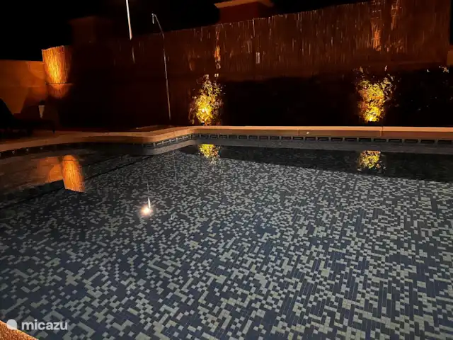 villa huren in Spanje, Costa Blanca, Hondón de las Nieves – Casa la Costa Blanca Zwembad bij night