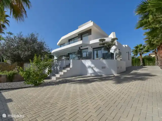 VillaPozoblanco huren in Spanje, Costa Blanca, Moraira - villa Het aangezicht vanaf de oprit