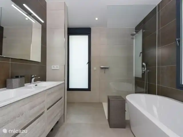 VillaPozoblanco huren in Spanje, Costa Blanca, Moraira - villa Badkamer beneden naast de master suite