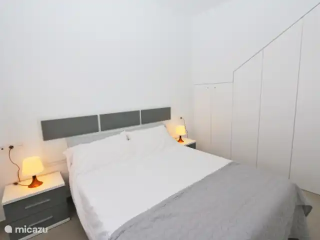 Casa de lujo con piscina privada en España, Costa Blanca, Pilar de la Horadada - casa vacacional Dormitorio con cama doble