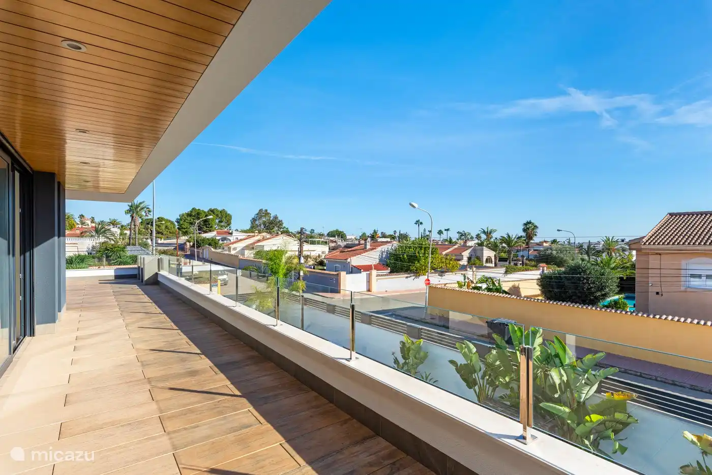 Terrasse im Obergeschoss