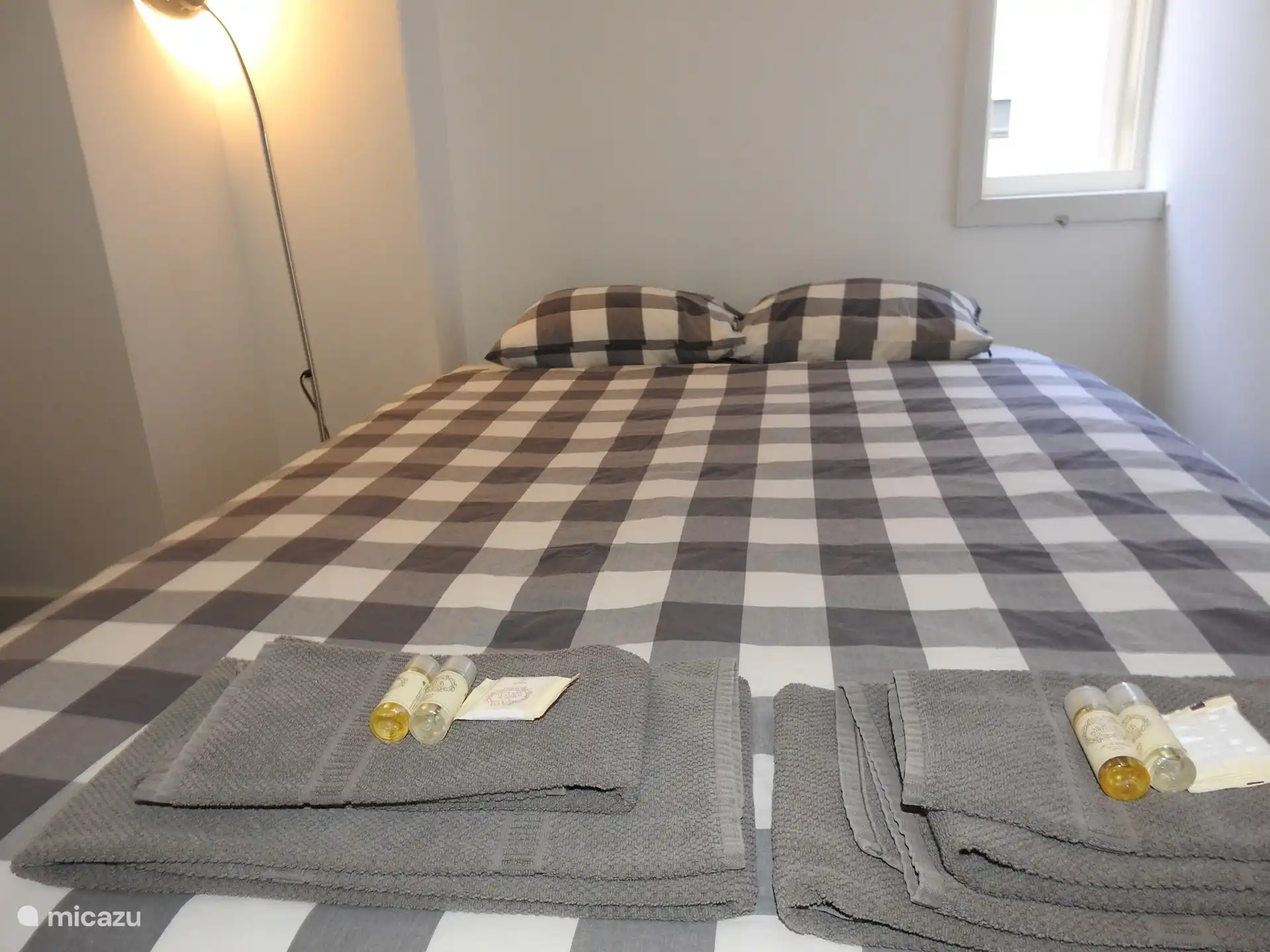 Schlafzimmer 2 mit Queensize-Bett.