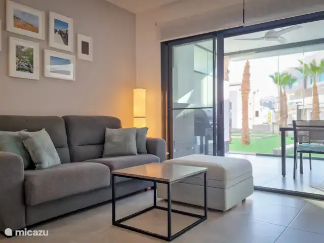 appartement huren in Spanje, Costa Blanca, Guardamar del Segura – Oasis Beach Appartement - Casa Titz Woonkamer en wintertuin