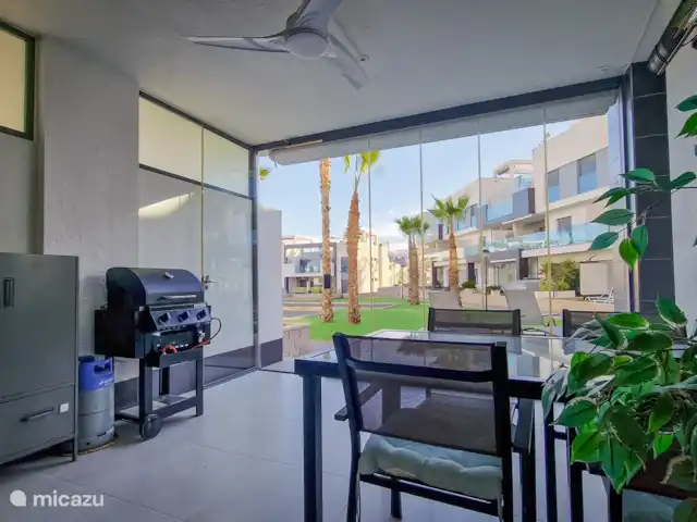 appartement huren in Spanje, Costa Blanca, Guardamar del Segura – Oasis Beach Appartement - Casa Titz De tuin van de winter