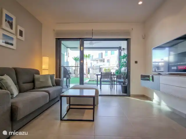appartement huren in Spanje, Costa Blanca, Guardamar del Segura – Oasis Beach Appartement - Casa Titz Woonkamer en wintertuin