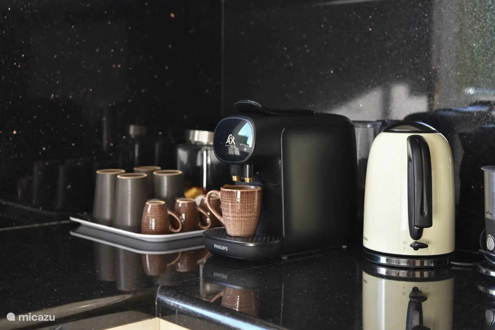 Tasses à café Nespresso grandes et petites !!