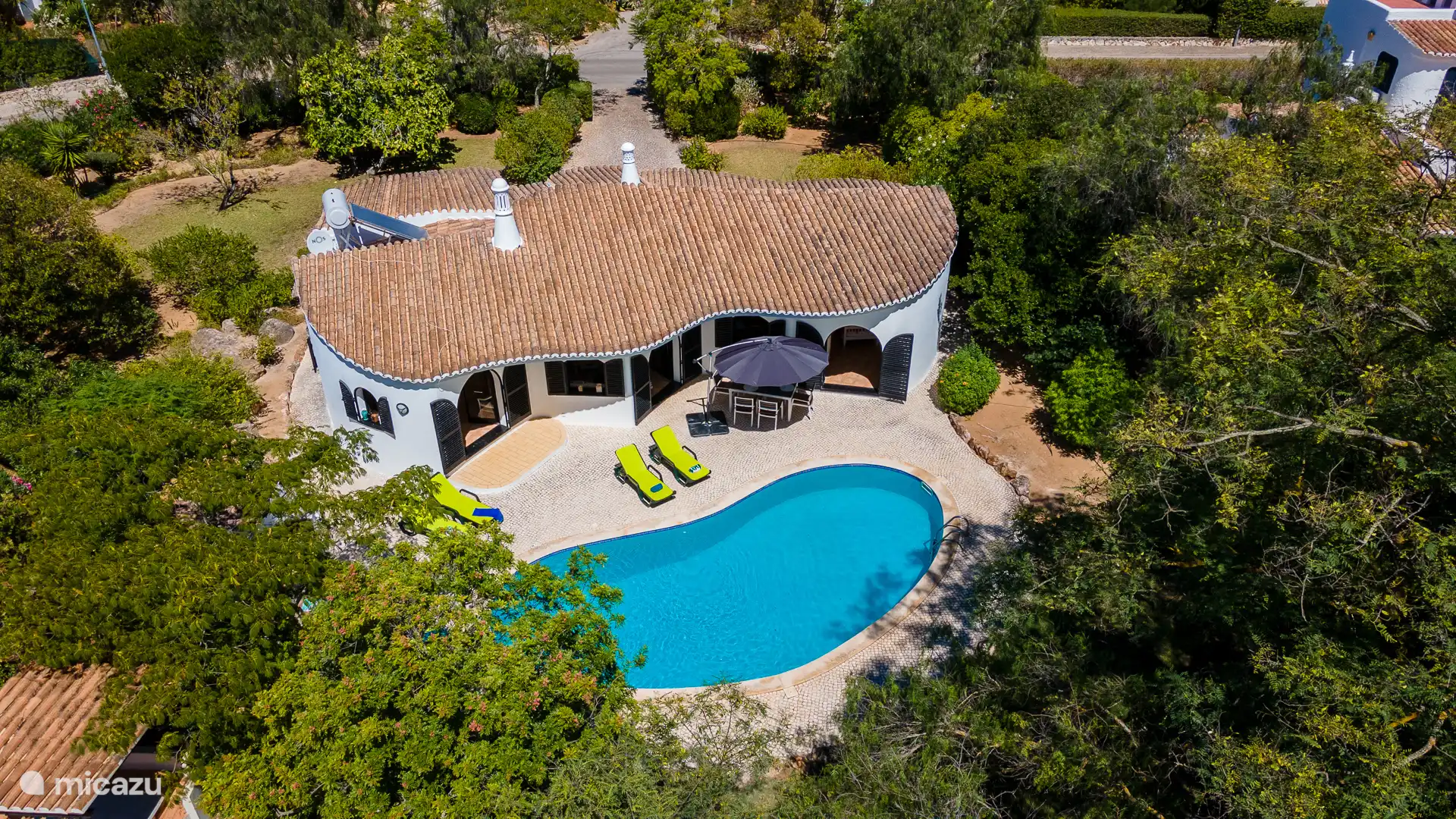 Cabeca de Pias in Portugal, Algarve, Carvoeiro - Villa