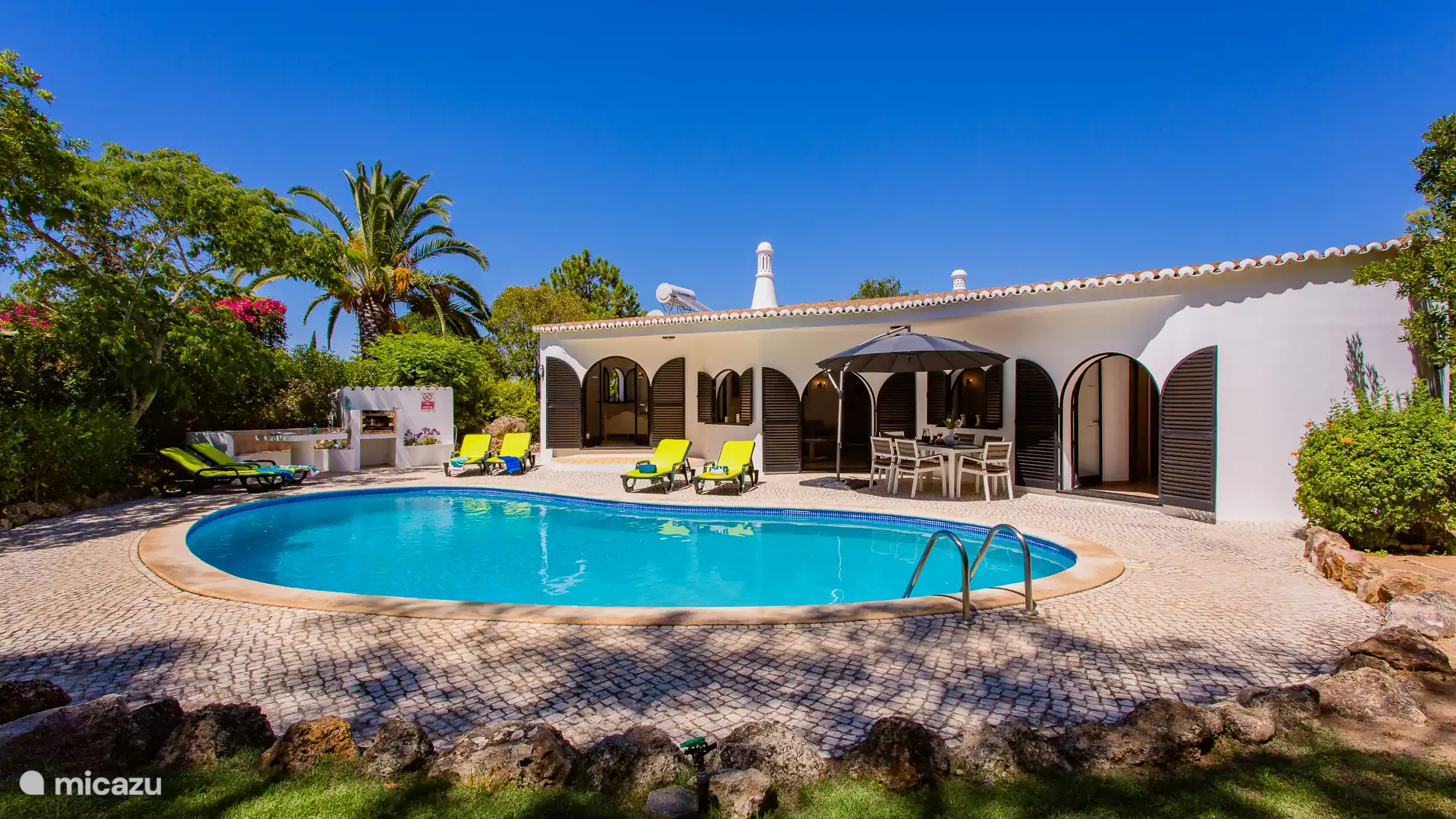 Cabeca de Pias in Portugal, Algarve, Carvoeiro - Villa