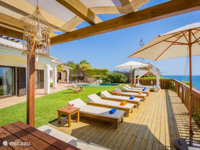 Pilar en Portugal, Algarve, Albufeira - villa