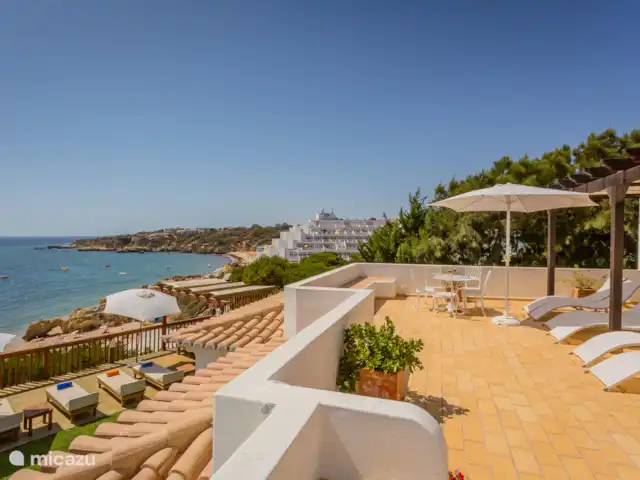 Pilar en Portugal, Algarve, Albufeira - villa