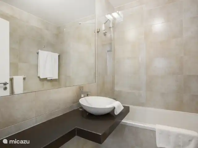 Pilar en Portugal, Algarve, Albufeira - villa