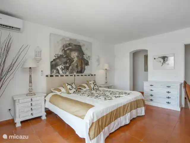 Pilar en Portugal, Algarve, Albufeira - villa