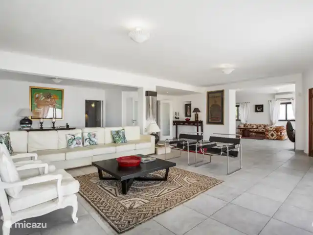 Pilar en Portugal, Algarve, Albufeira - villa