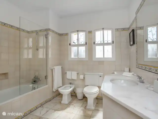 Pilar en Portugal, Algarve, Albufeira - villa