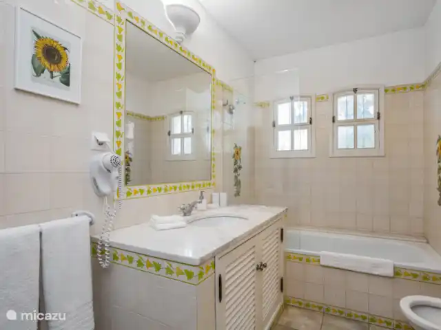 Pilar en Portugal, Algarve, Albufeira - villa