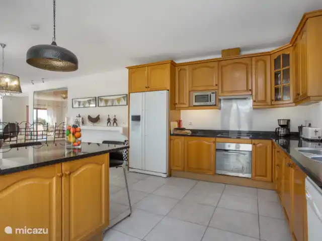 Pilar en Portugal, Algarve, Albufeira - villa