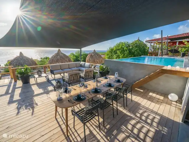Votre propre station balnéaire privée CasAbao | Curaçao, Banda Abou (ouest), Cas Abao - villa Terrasse lounge avec bien sûr cette belle vue sur la mer