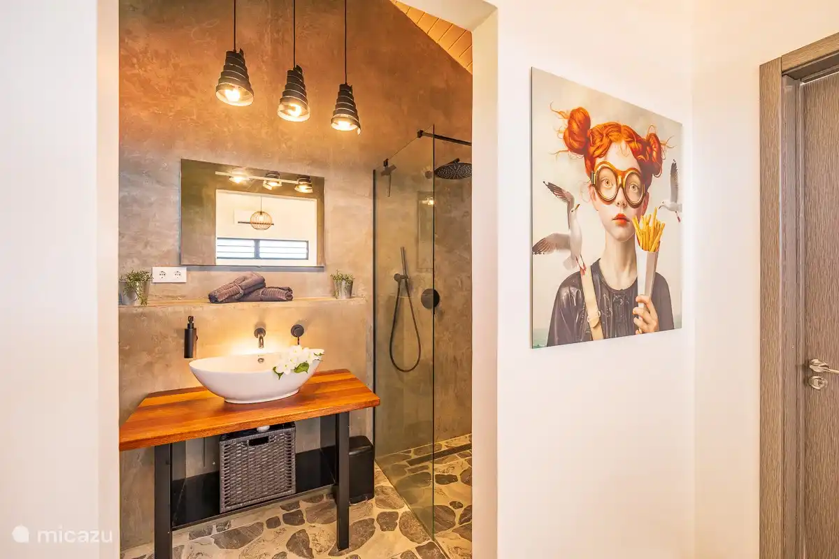 En suite Badezimmer für Schlafzimmer 2