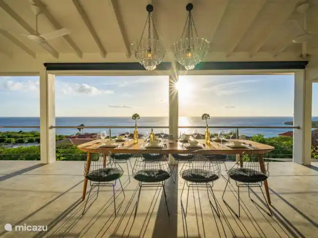 Votre propre station balnéaire privée CasAbao | Curaçao, Banda Abou (ouest), Cas Abao - villa Salle à manger à l’étage