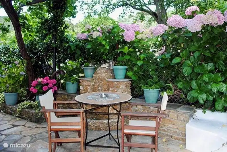 Villa Katerina - Garten und Terrasse