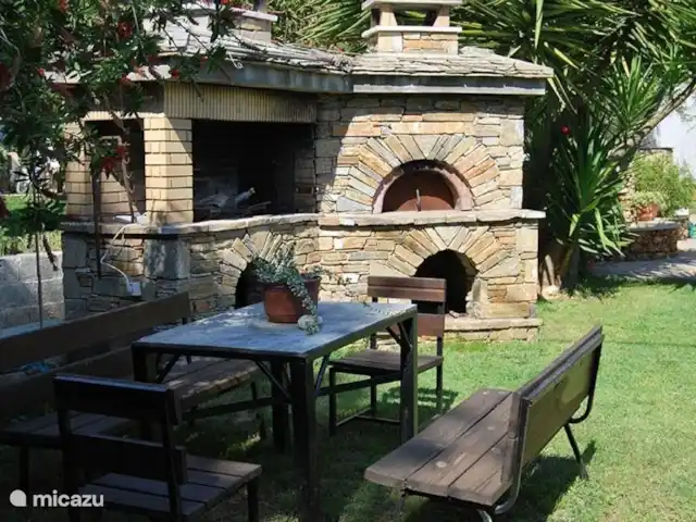 pension / guesthouse / privékamer huren in Griekenland, Pilion, Platania – Villa Katerina - Aias Villa Katerina - Tuin en terras