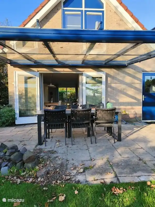 Überdachte Terrasse